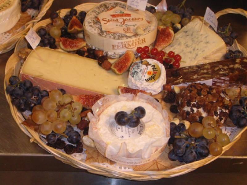 La Bella Frutta - Panier de fromage. 